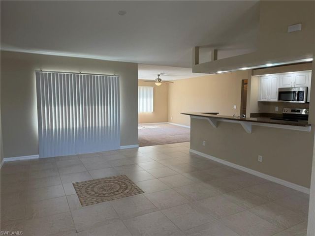 414 SE 7th ST, Cape Coral, FL 33990