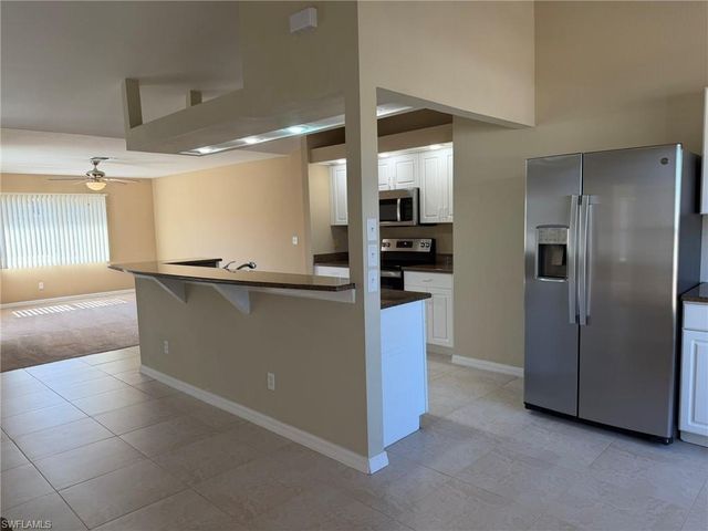 414 SE 7th ST, Cape Coral, FL 33990