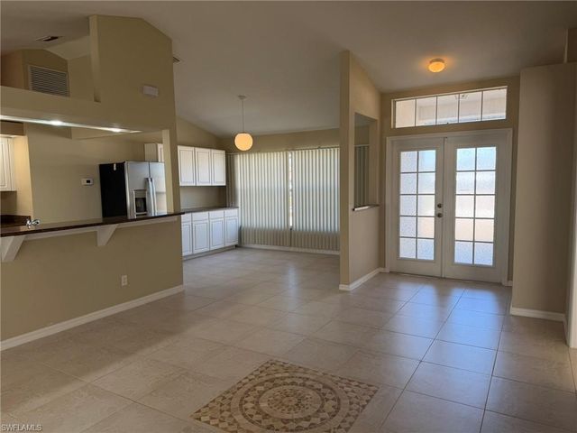 414 SE 7th ST, Cape Coral, FL 33990