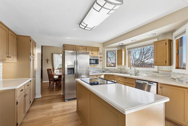 102 Orchard Circle, Indianola, IA 50125