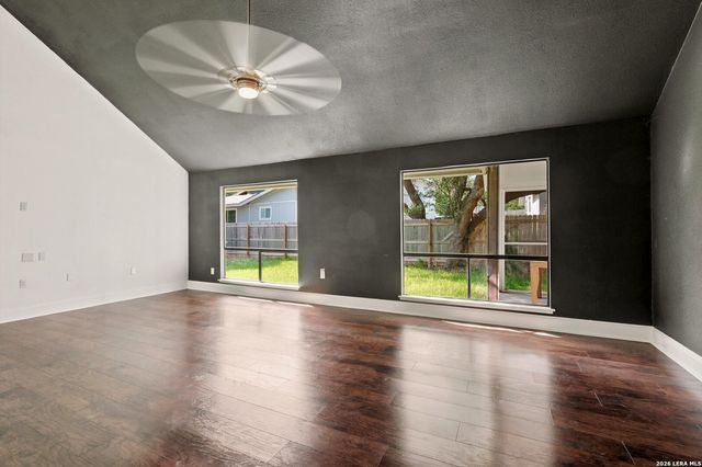 8414 ZODIAC DR, Universal City, TX 78148