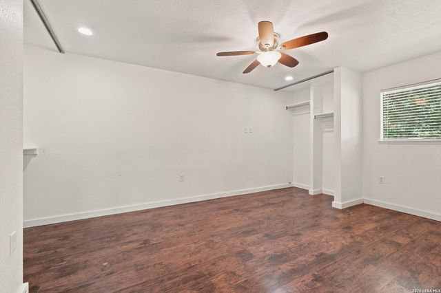 8414 ZODIAC DR, Universal City, TX 78148