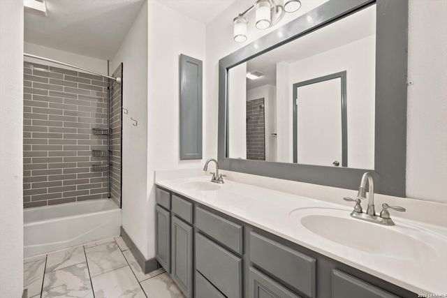 8414 ZODIAC DR, Universal City, TX 78148