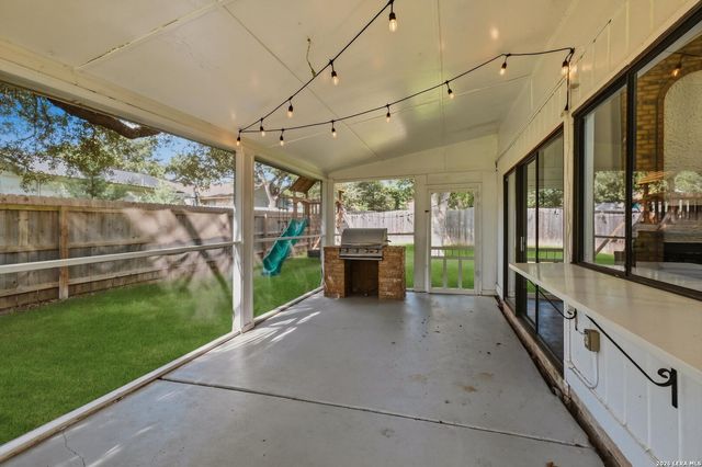 8414 ZODIAC DR, Universal City, TX 78148