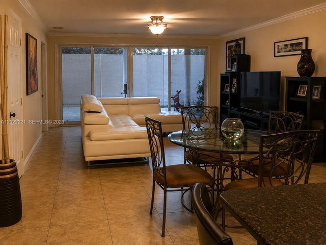 2839 Taylor St 8, Hollywood, FL 33020