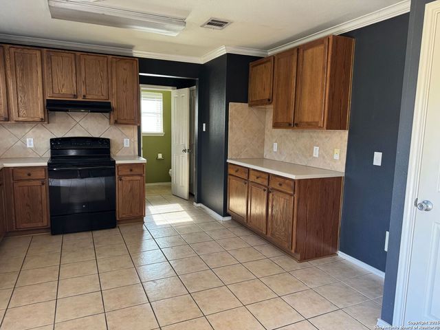 615 Lubbock, New Braunfels, TX 78132