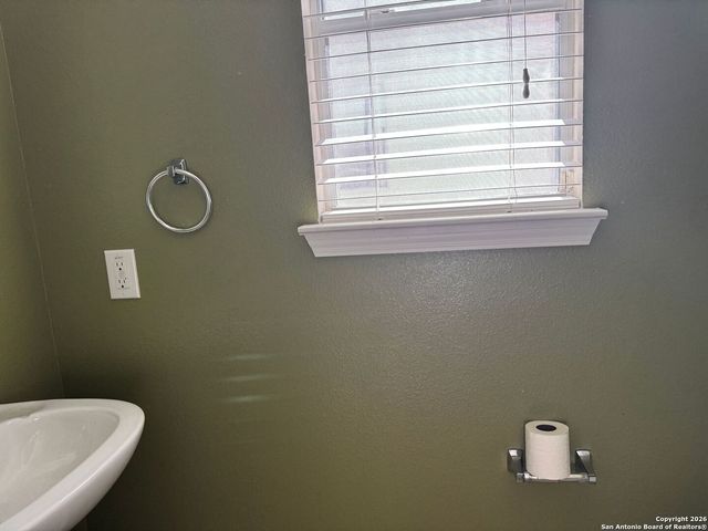 615 Lubbock, New Braunfels, TX 78132