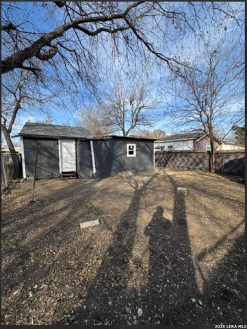 142 EDDIE WESSLEY ST, San Antonio, TX 78207