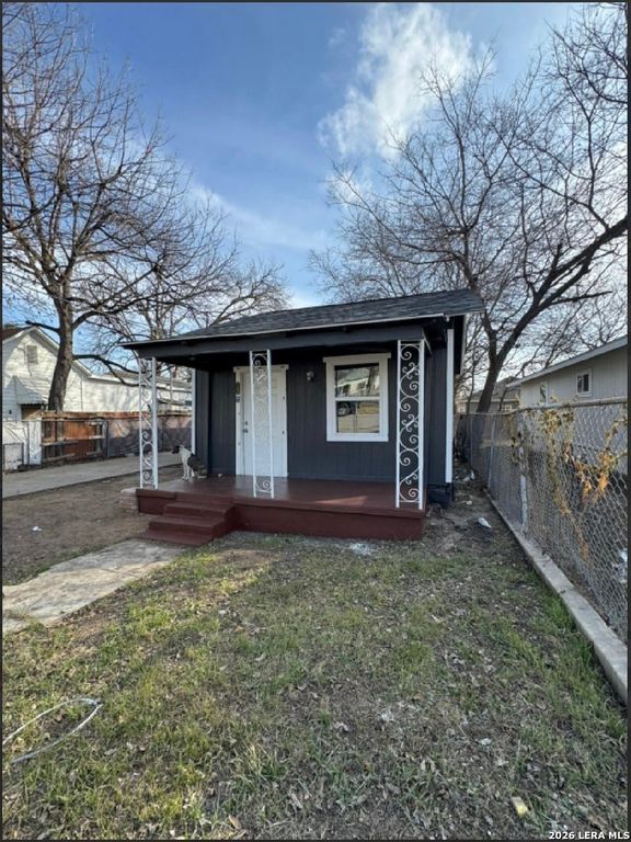142 EDDIE WESSLEY ST, San Antonio, TX 78207