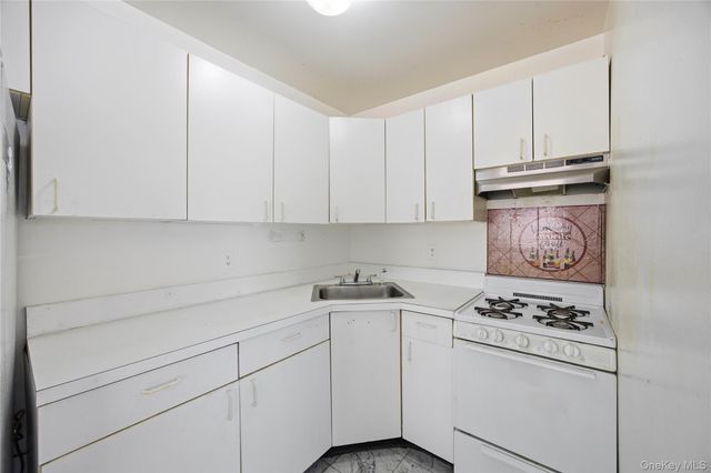 16914 144th Road, Jamaica, NY 11434