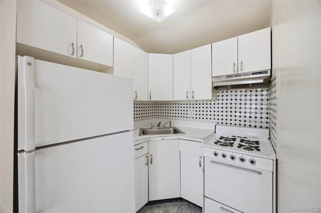 16914 144th Road, Jamaica, NY 11434