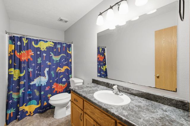 1135 S Almond Court, Nixa, MO 65714