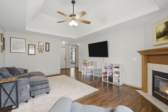1135 S Almond Court, Nixa, MO 65714