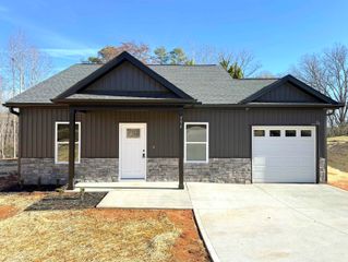 596 Coopertown Road, Spartanburg, SC 29307