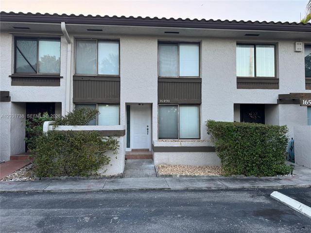 16498 NE 26th Ave 12, North Miami Beach, FL 33160
