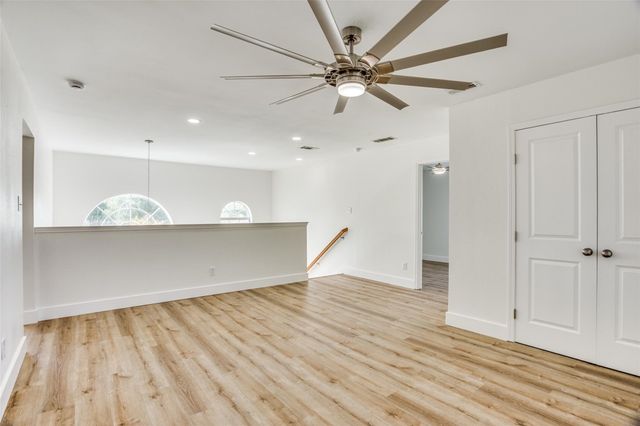 639 Manchester Drive, Mansfield, TX 76063