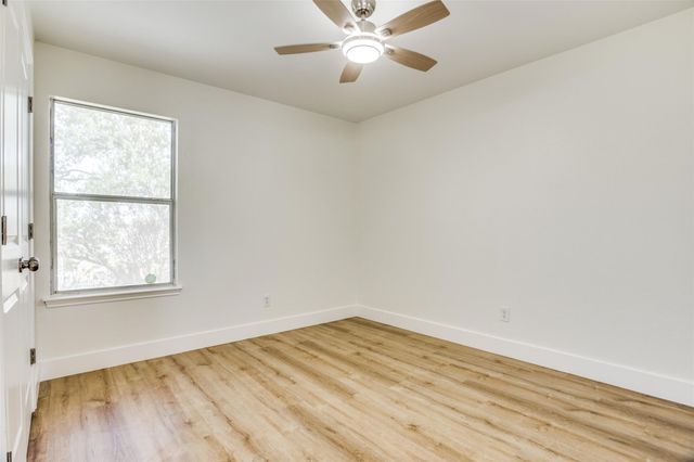 639 Manchester Drive, Mansfield, TX 76063