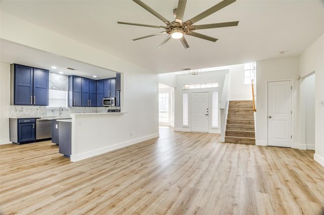 639 Manchester Drive, Mansfield, TX 76063