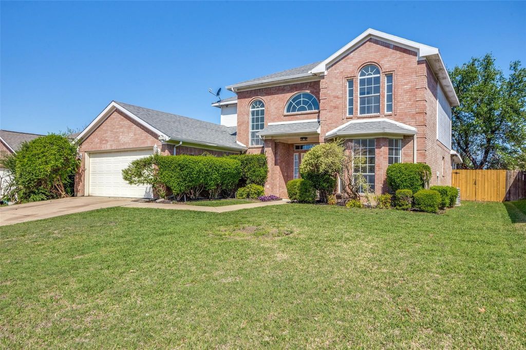 639 Manchester Drive, Mansfield, TX 76063