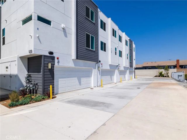 121 E 223rd Street 3, Carson, CA 90745
