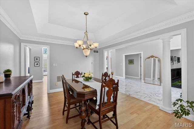 6 Spoede Acres, St Louis, MO 63141