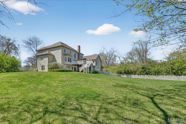 6 Spoede Acres, St Louis, MO 63141