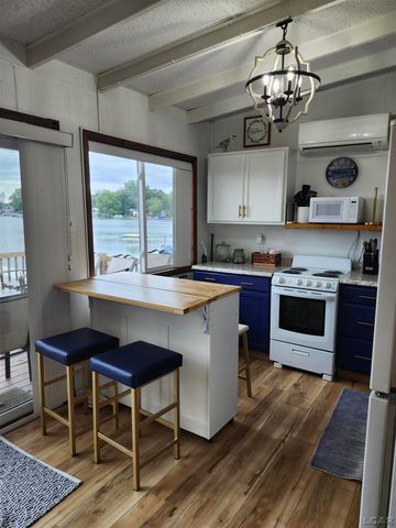 271 E Rose Lake Road, Ovid Twp, MI 49036