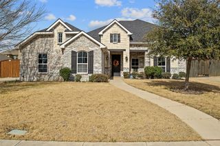 211 Debbie Way, Red Oak, TX 75154
