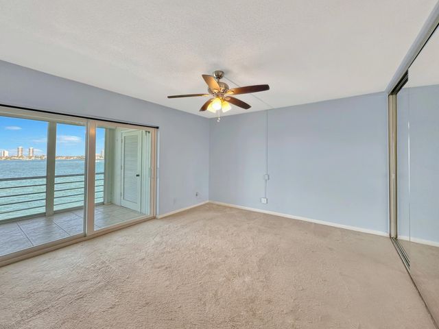 501 Lake Shore Drive 505, West Palm Beach, FL 33403