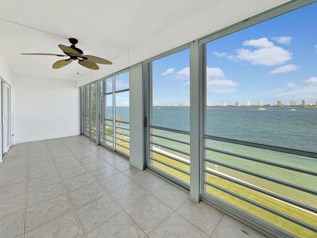 501 Lake Shore Drive 505, West Palm Beach, FL 33403