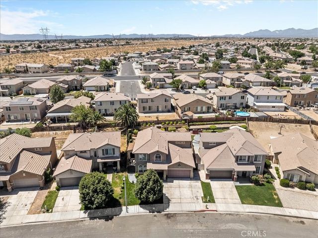 14267 Grayfox Ln, Victorville, CA 92394