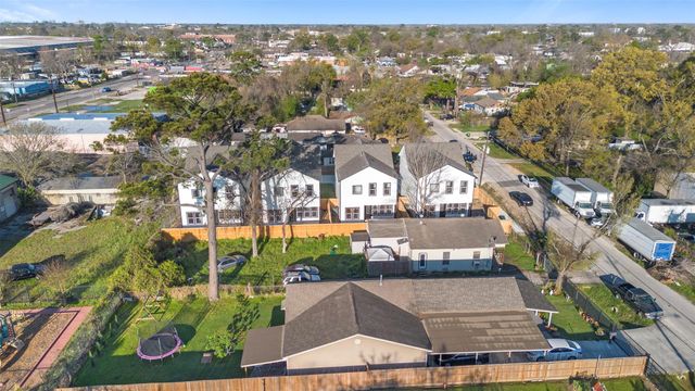 1310 Duff Lane, Houston, TX 77022