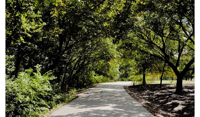 613 Holleman Dr, Princeton, TX 75407