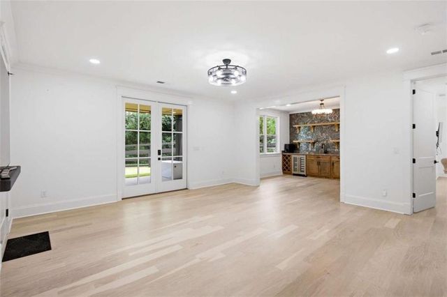 96 Woodstock Road, Roswell, GA 30075