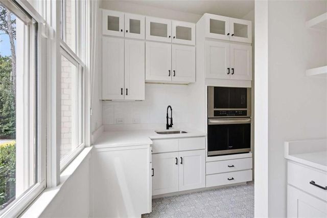 96 Woodstock Road, Roswell, GA 30075