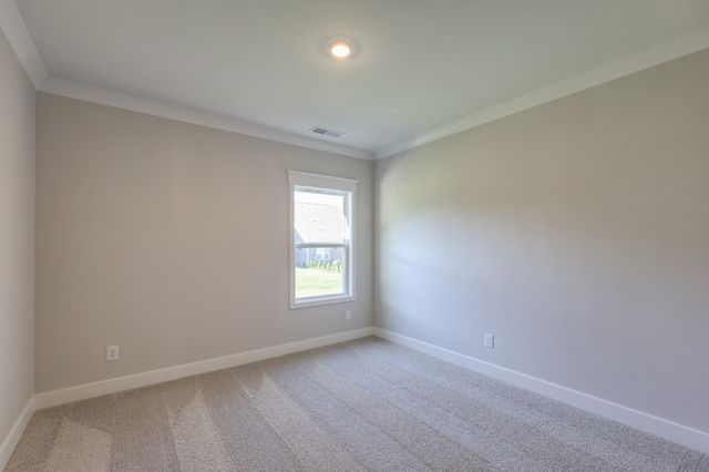 471 Triple Crown Cir, Gallatin, TN 37066