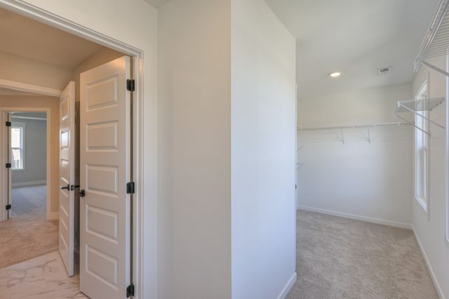 471 Triple Crown Cir, Gallatin, TN 37066