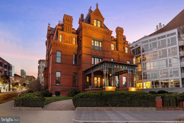 2000 MASSACHUSETTS AVE. NW, Washington, DC 20036