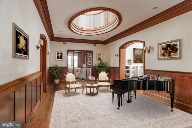 2000 MASSACHUSETTS AVE. NW, Washington, DC 20036