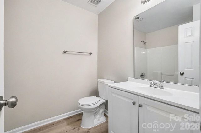 5463 Realtree Lane, Charlotte, NC 28214