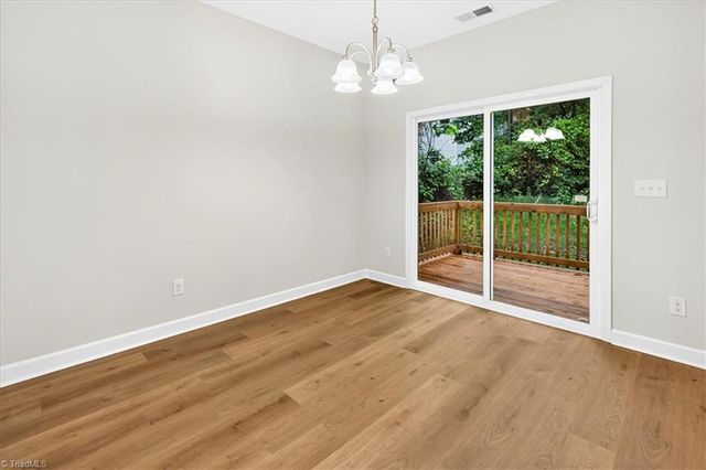 1324 Old Charlotte Road, Statesville, NC 28677