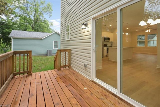 1324 Old Charlotte Road, Statesville, NC 28677