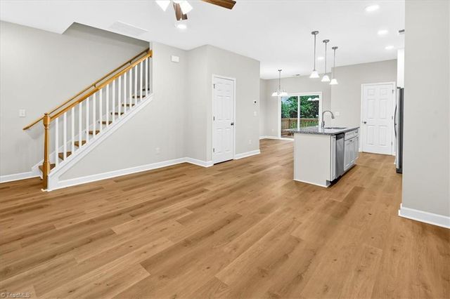 1324 Old Charlotte Road, Statesville, NC 28677
