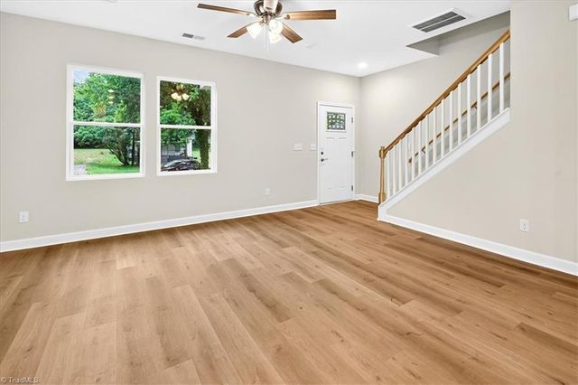 1324 Old Charlotte Road, Statesville, NC 28677