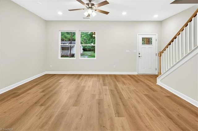 1324 Old Charlotte Road, Statesville, NC 28677
