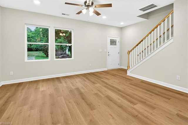 1324 Old Charlotte Road, Statesville, NC 28677