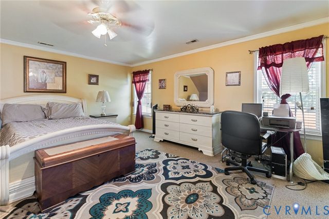 14119 Kentwood Forest Dr, Chester, VA 23831