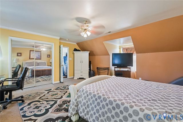 14119 Kentwood Forest Dr, Chester, VA 23831