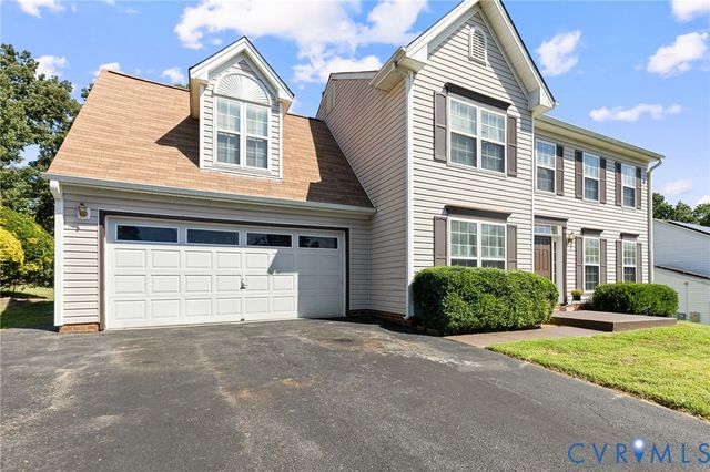 14119 Kentwood Forest Dr, Chester, VA 23831