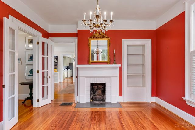429 Elm Avenue, Terrace Park, OH 45174